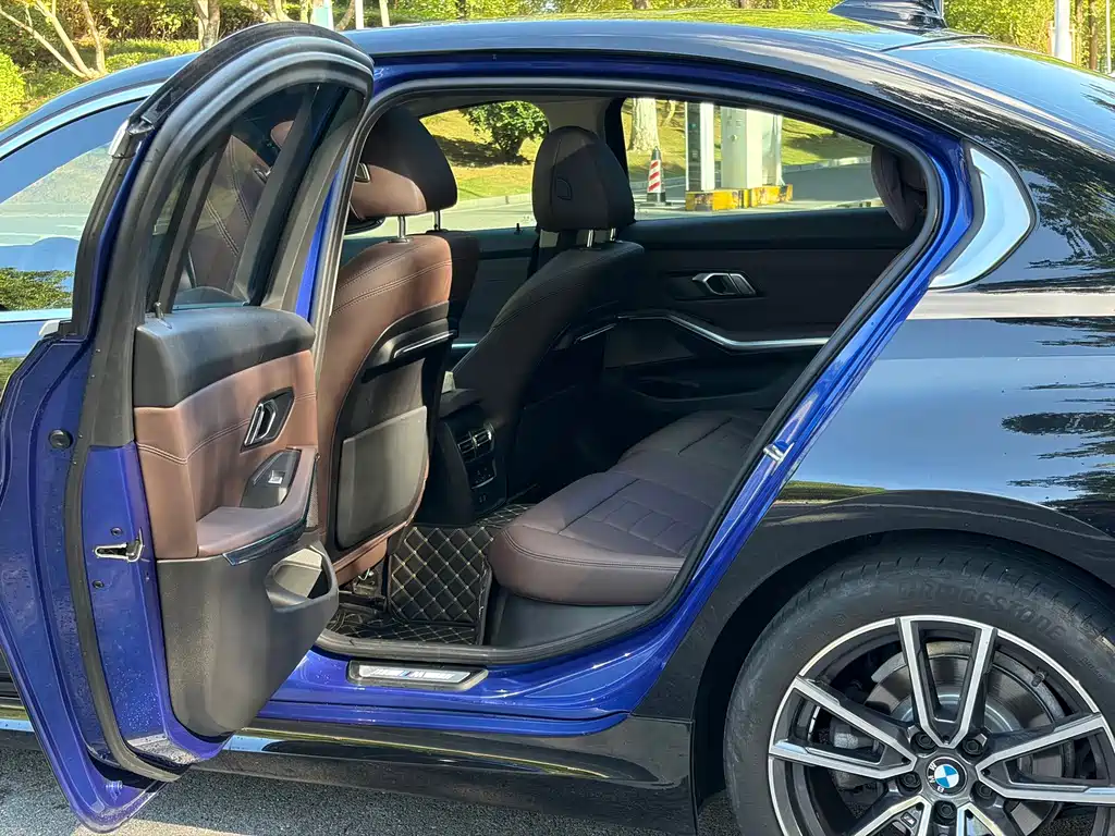 BMW 3 Series 2021