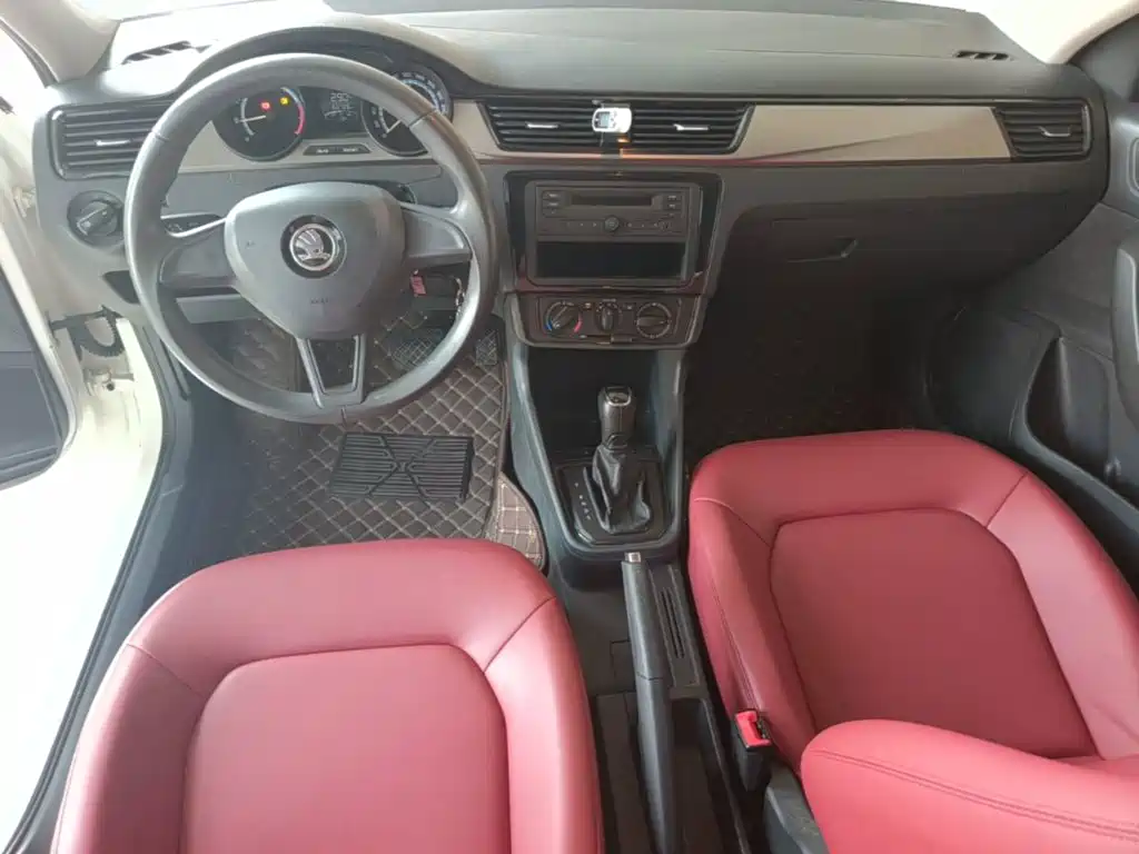 Skoda Rapid 2021 — фото 10