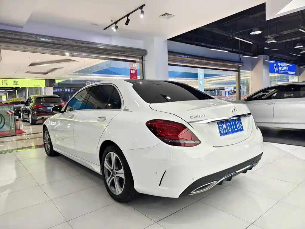 Mercedes-Benz C-Class 2020 — фото 16