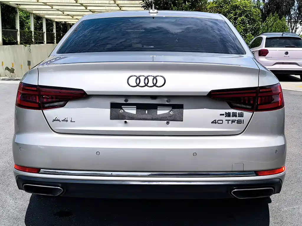 Audi A4L 2020 — фото 23