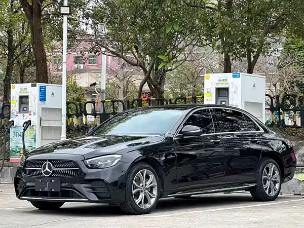 Mercedes-Benz E-Class 2021