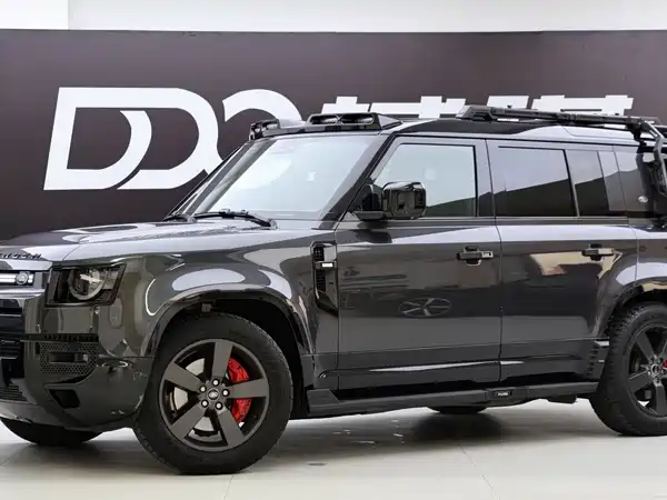 Land Rover Defender 2022