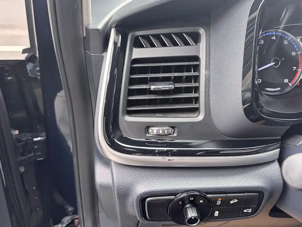 GAC Motor Trumpchi M8 2019 — фото 18