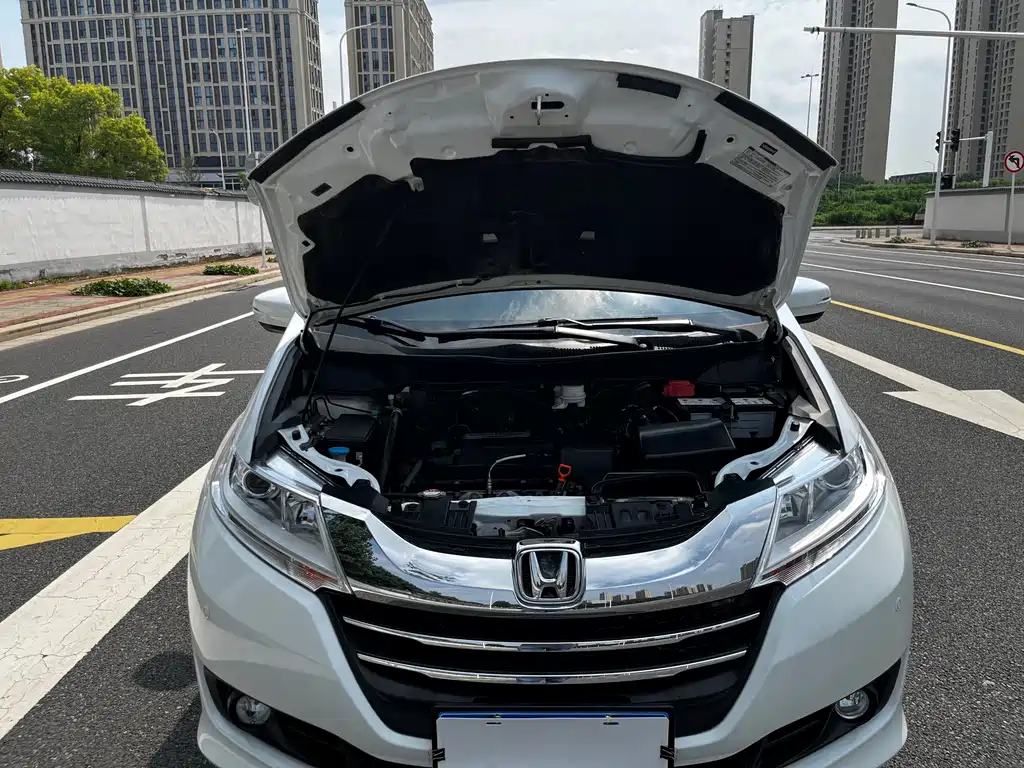 Honda Odyssey 2018 — фото 15
