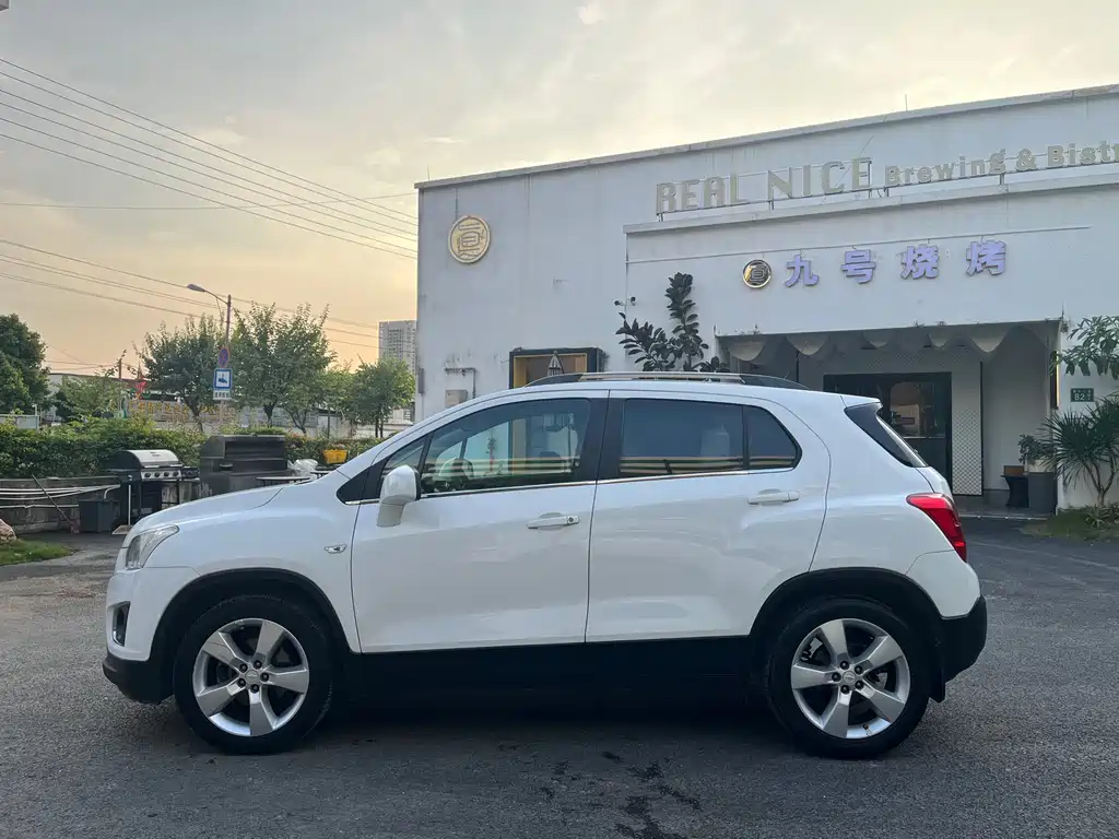 Chevrolet Trax 2015 — фото 8