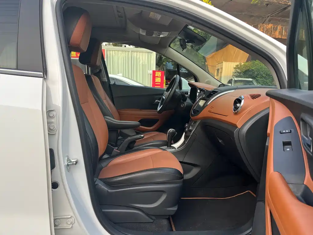 Chevrolet Trax 2015 — фото 20
