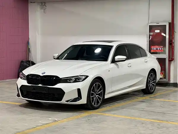 BMW 3 Series 2023