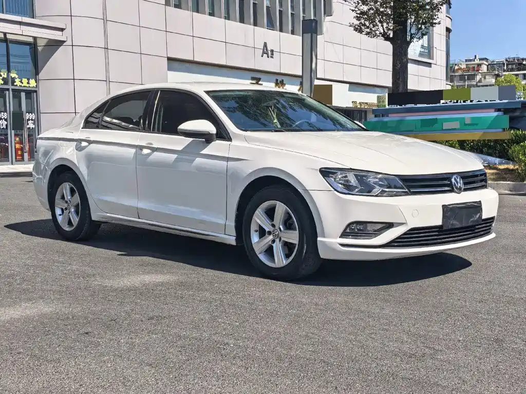 Volkswagen Lamando 2015