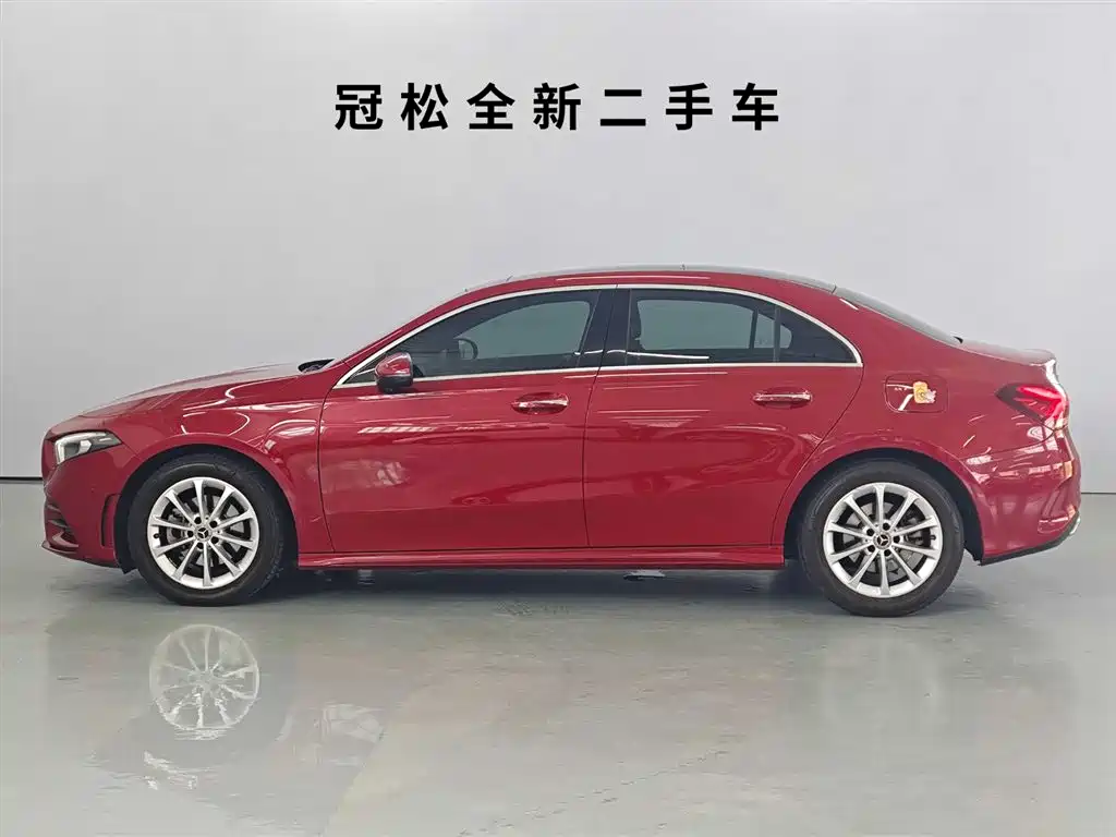 Mercedes-Benz A-Class 2021 — фото 3