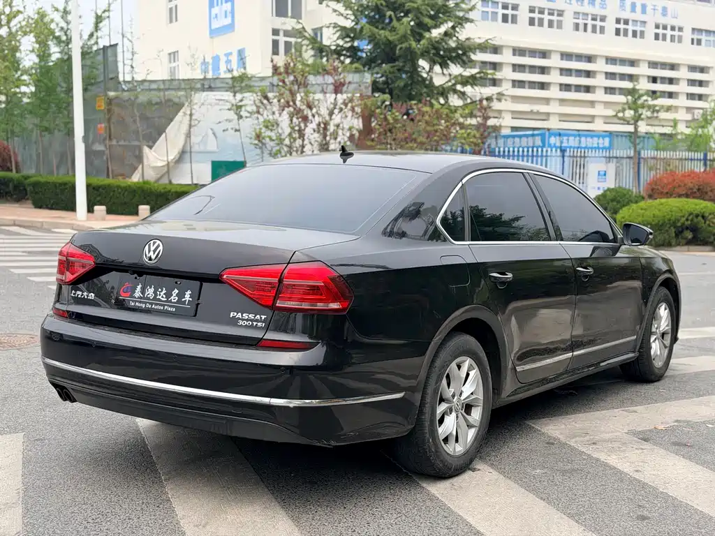 Volkswagen Passat 2018 — фото 6