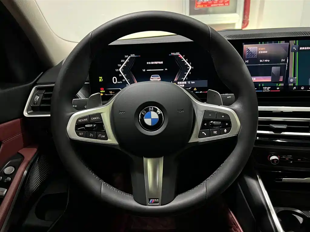 BMW 3 Series 2023 — фото 14