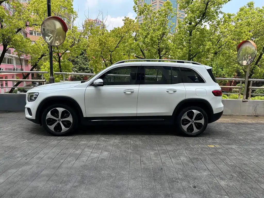 Mercedes-Benz GLB 2022 — фото 3