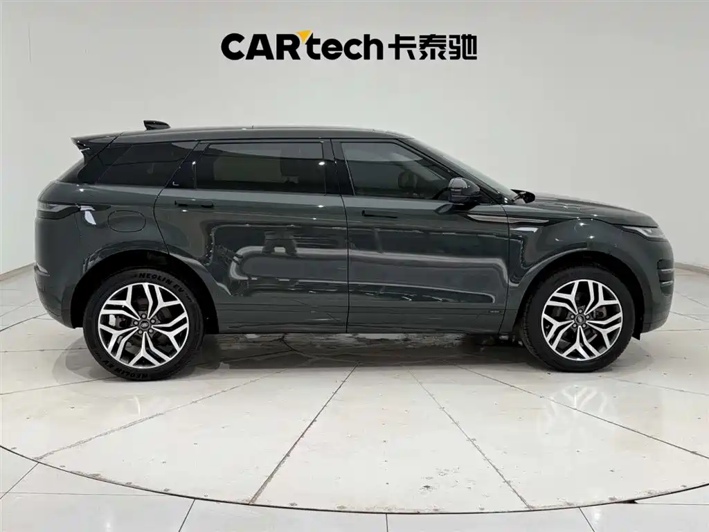 Land Rover Evoque 2021 — фото 12