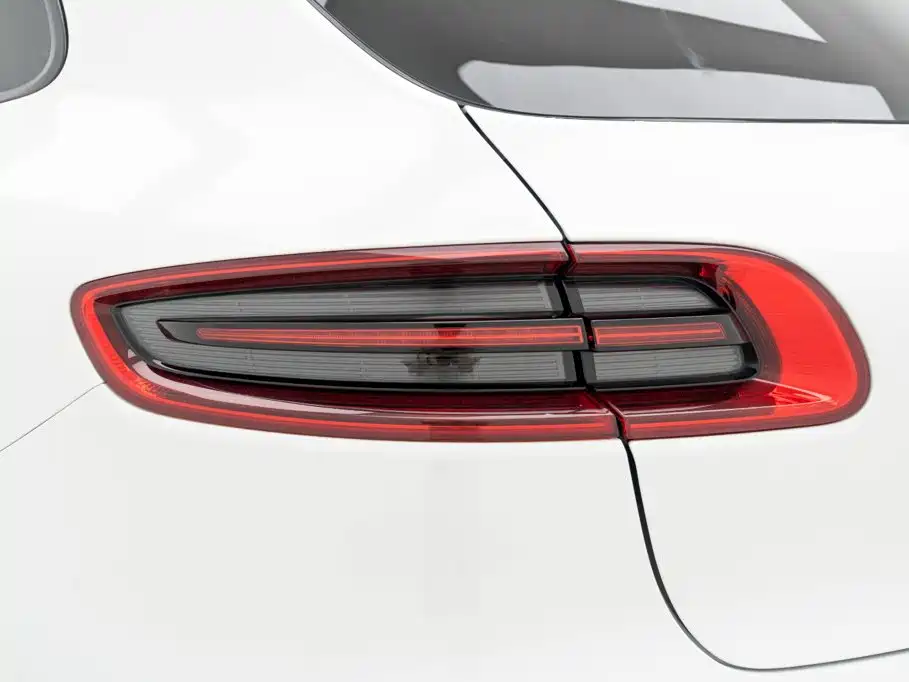 Porsche Macan 2015 — фото 12