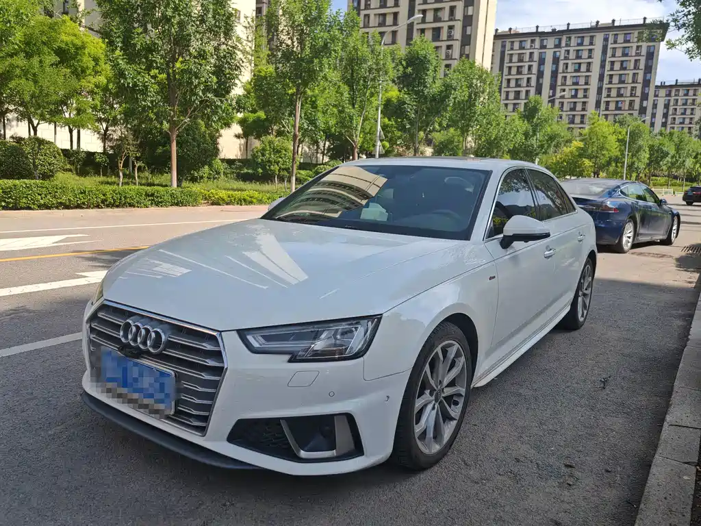 Audi A4L 2019