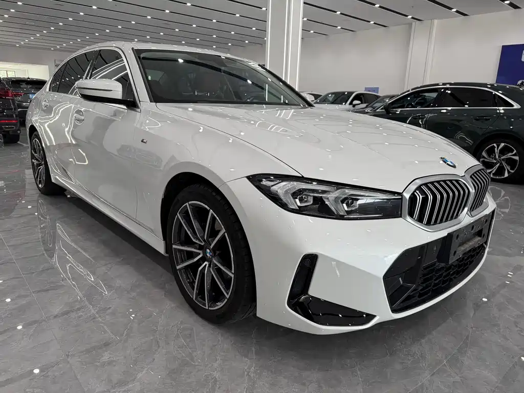BMW 3 Series 2023