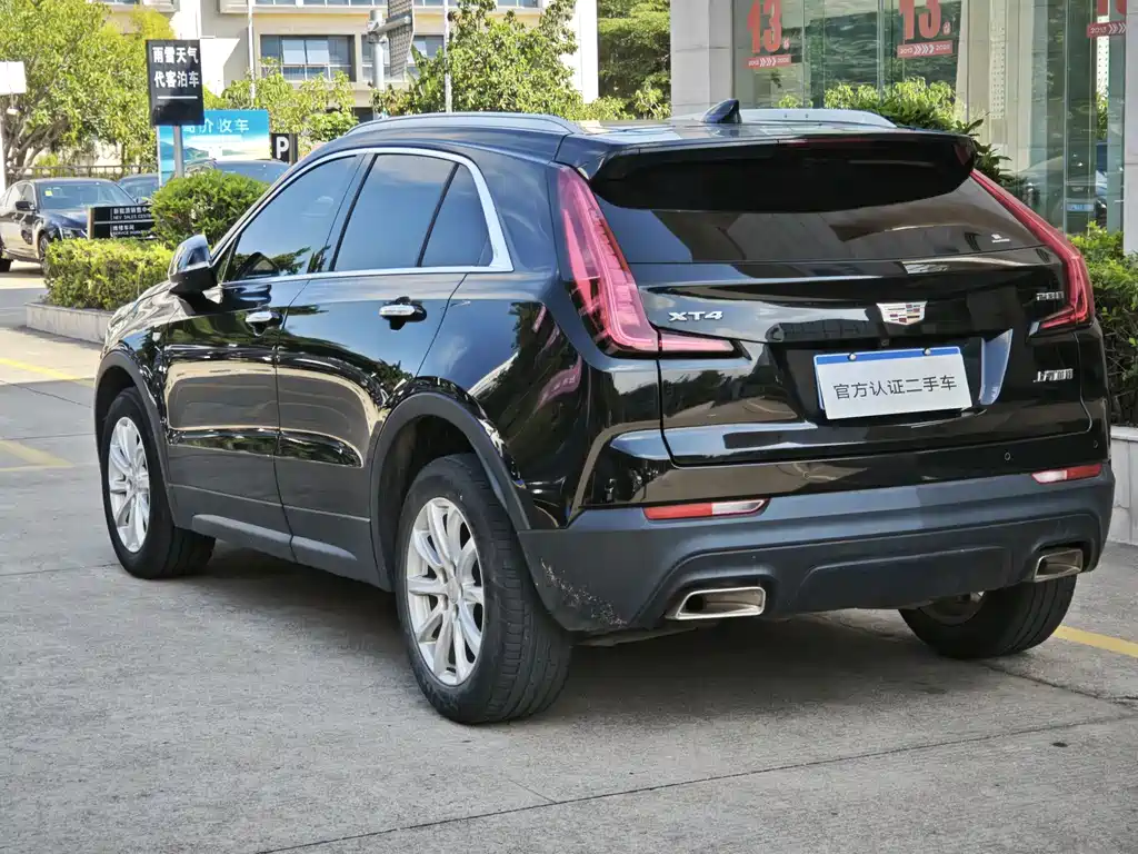 Cadillac XT4 2021 — фото 11