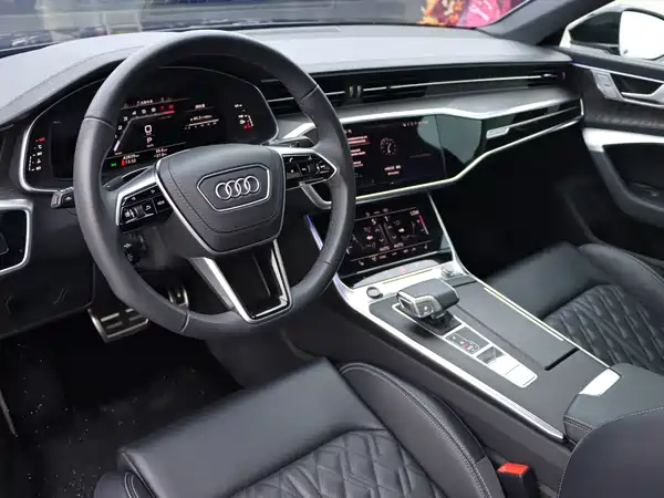 Audi A6L 2025