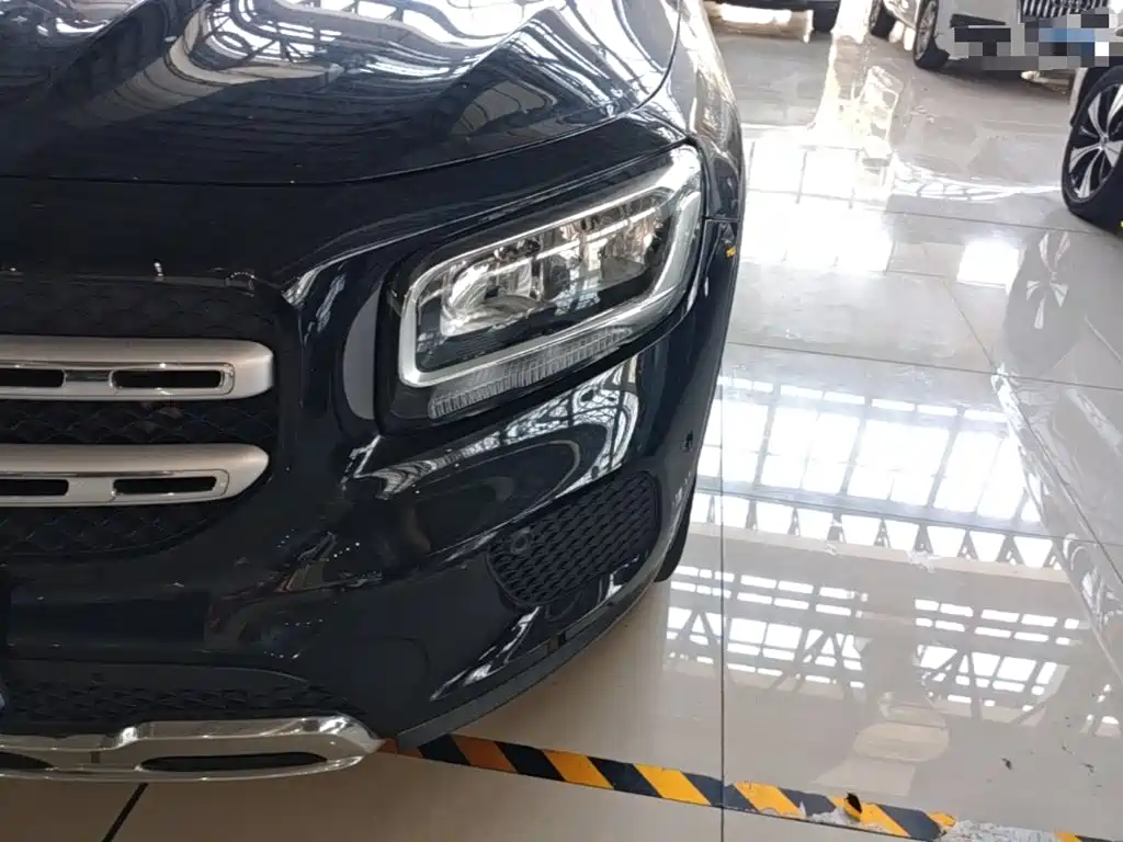 Mercedes-Benz GLB 2020 — фото 24