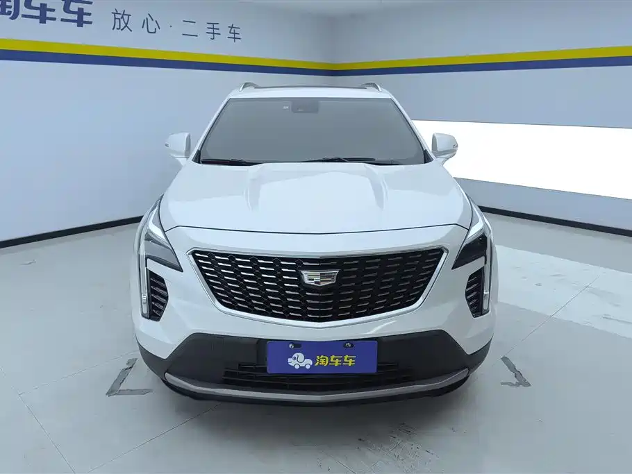 Cadillac XT4 2023 — фото 2