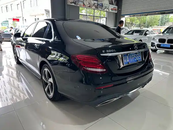 Mercedes-Benz E-Class 2018