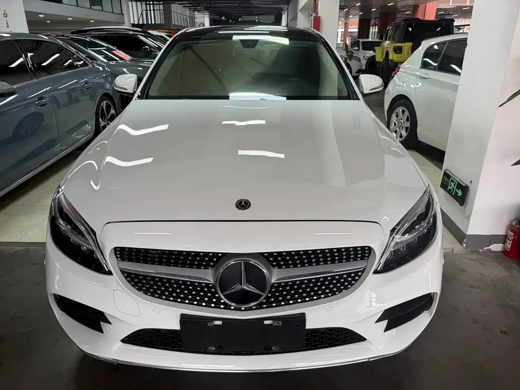Mercedes-Benz C-Class 2021