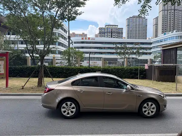 Buick Regal 2016
