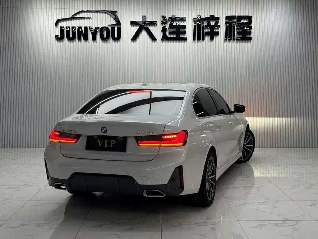 BMW 3 Series 2023