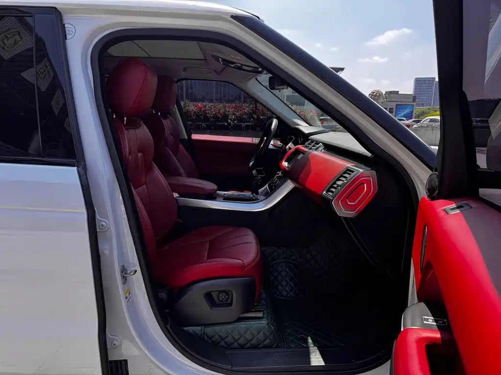 Land Rover Sport 2018 — фото 12