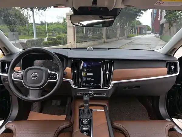 Volvo S90 2017