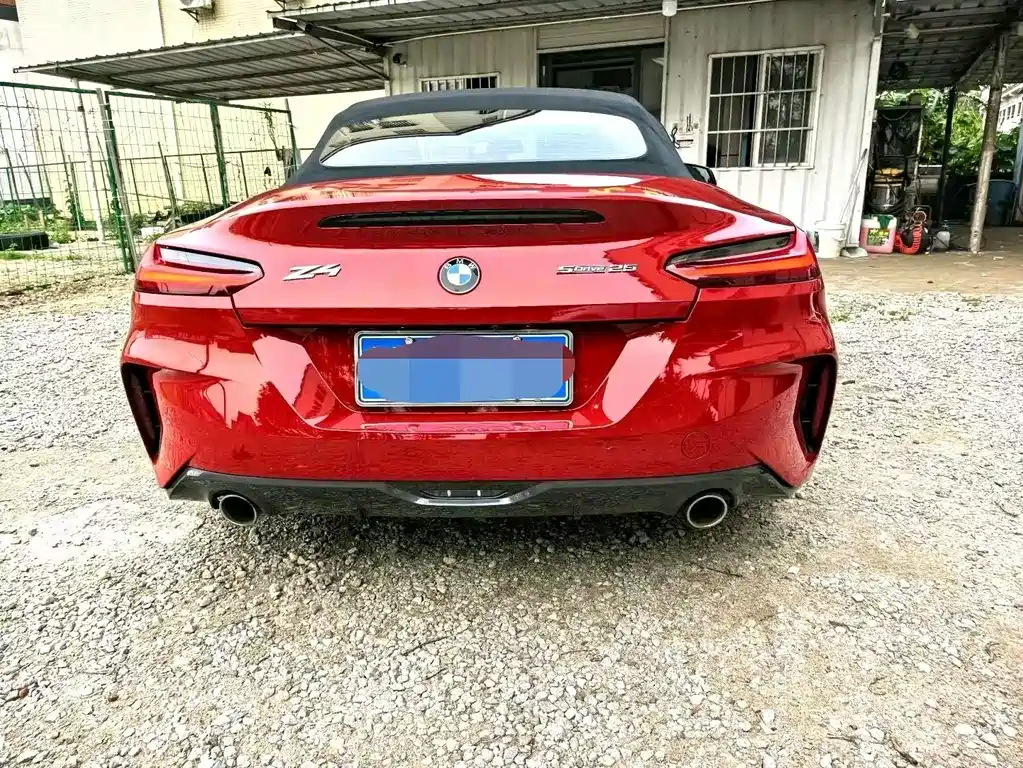 BMW Z4 2023 — фото 8