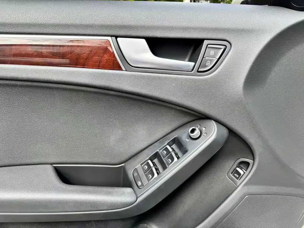 Audi A4L 2016 — фото 14