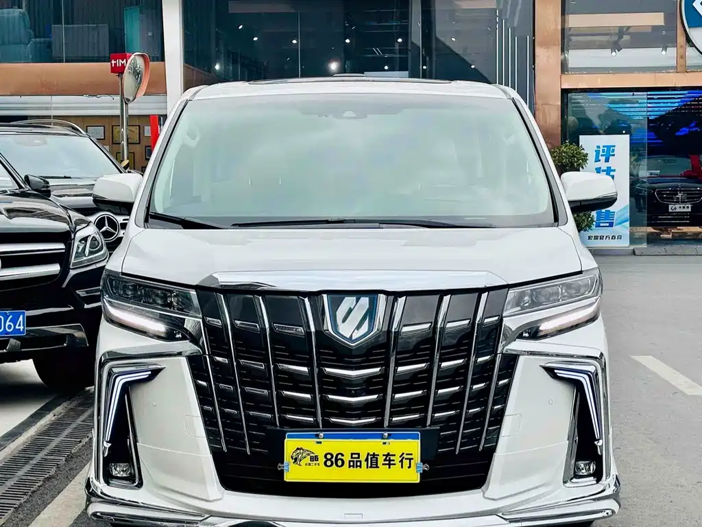 Toyota Alphard 2019 — фото 2