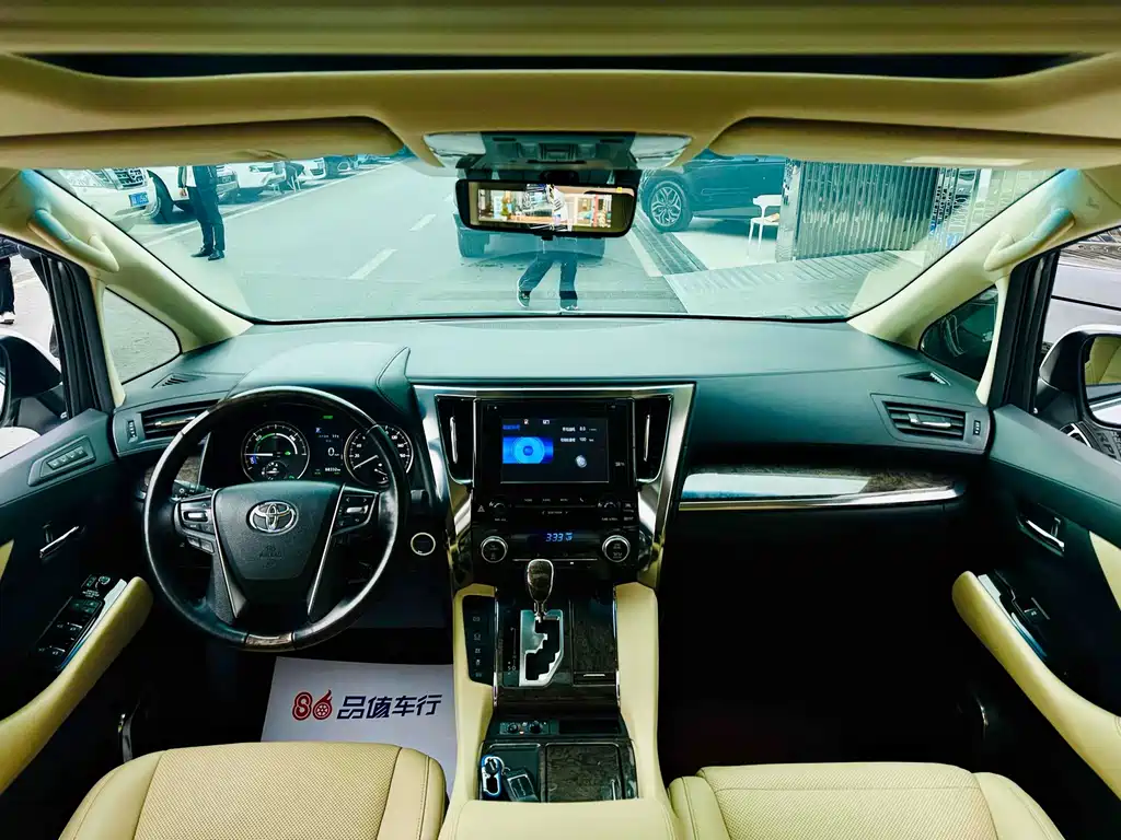 Toyota Alphard 2019 — фото 7