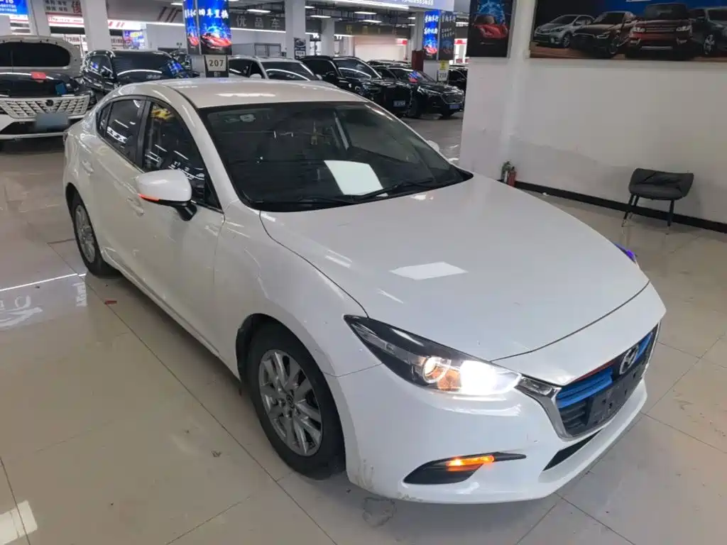 Mazda 3 Axela 2019