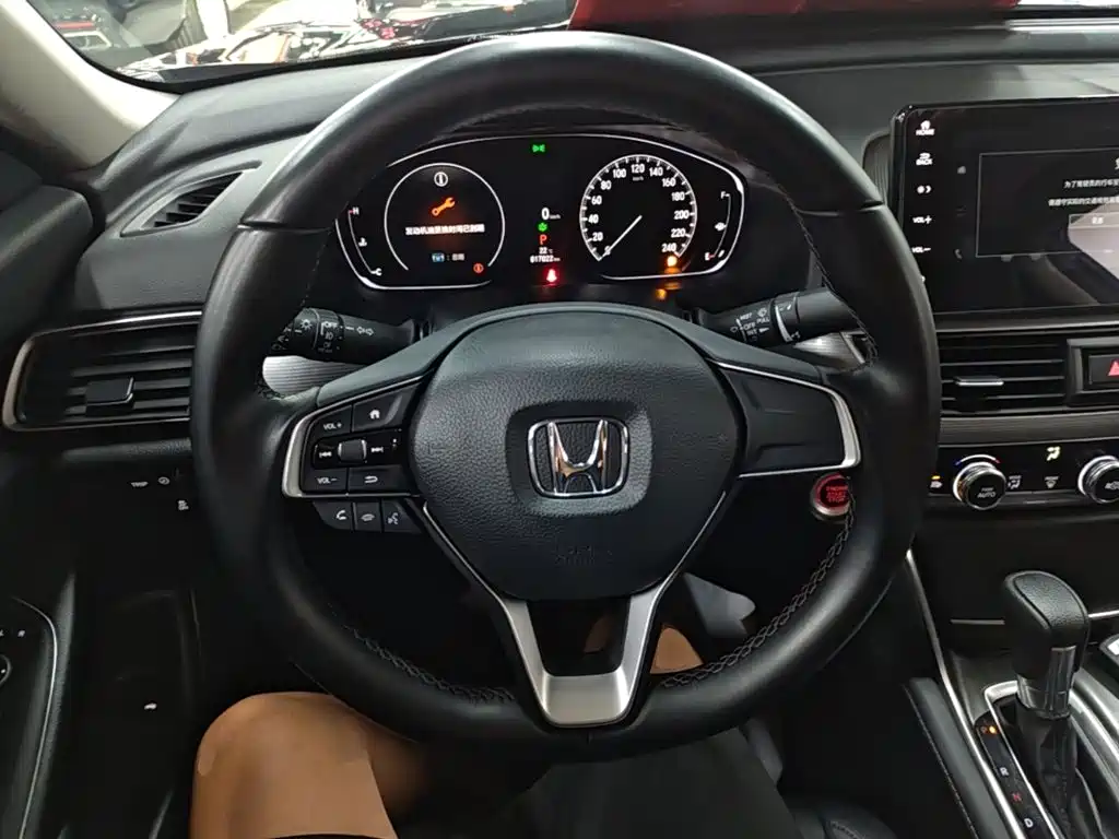 Honda Accord 2022 — фото 11