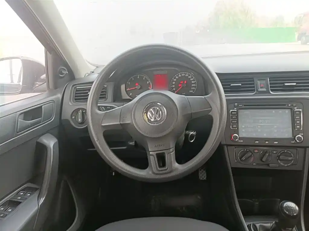 Volkswagen Santana 2015 — фото 11