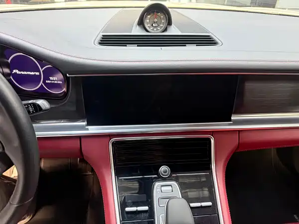 Porsche Panamera 2024