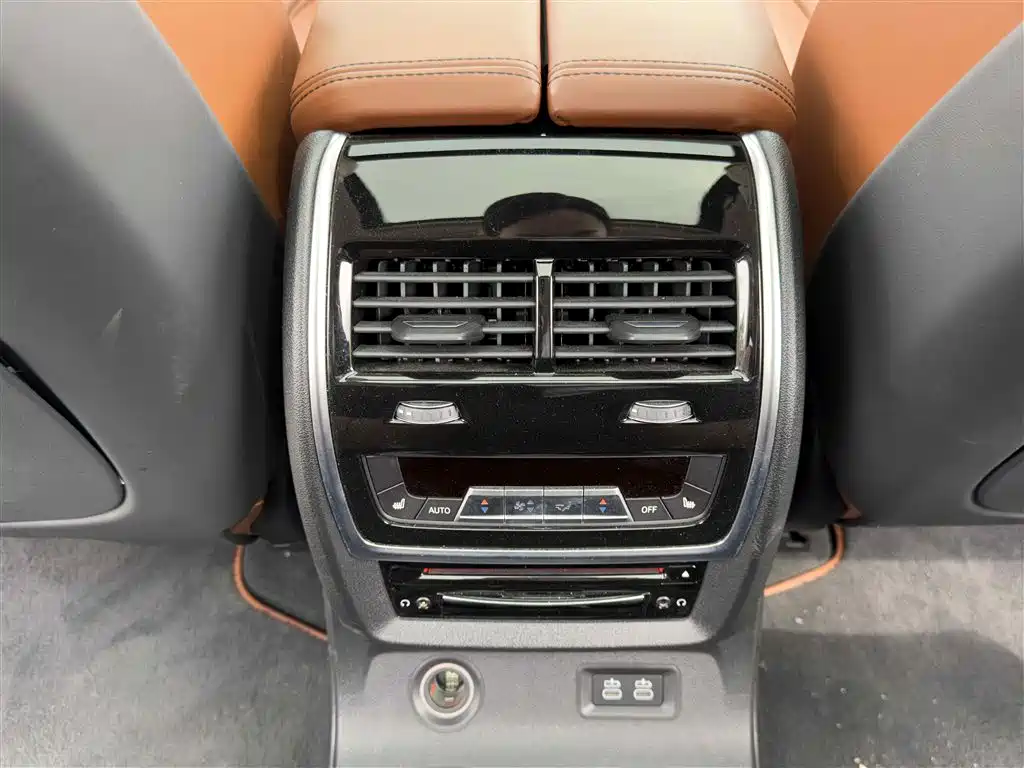 BMW X7 2021 — фото 12