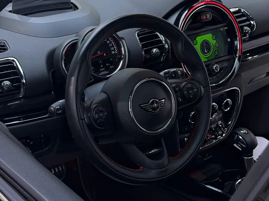 MINI JCW CLUBMAN 2018 — фото 15