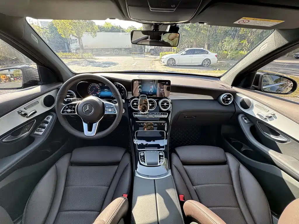 Mercedes-Benz GLC 2022 — фото 15