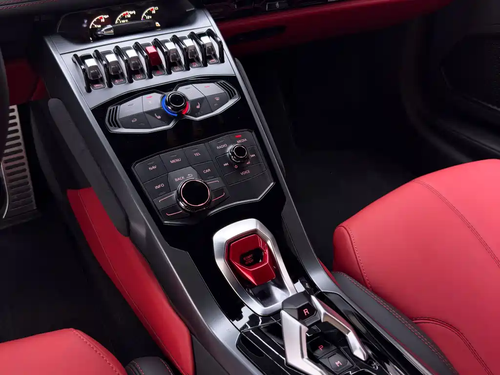 Lamborghini Huracan 2019 — фото 20