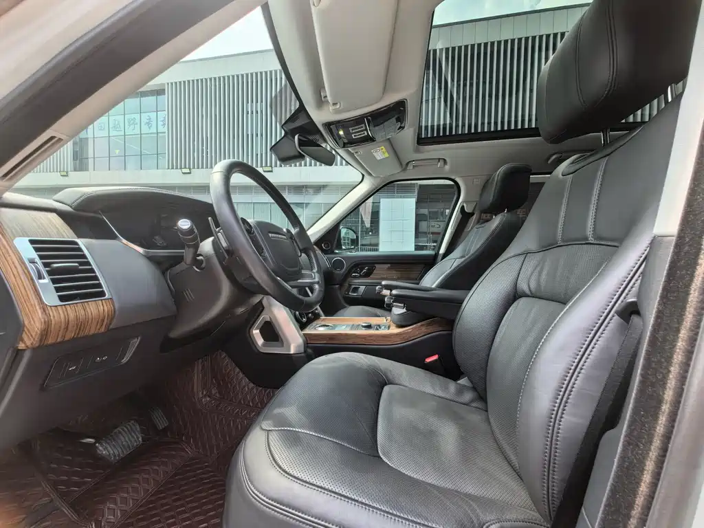 Land Rover Range Rover 2019 — фото 11