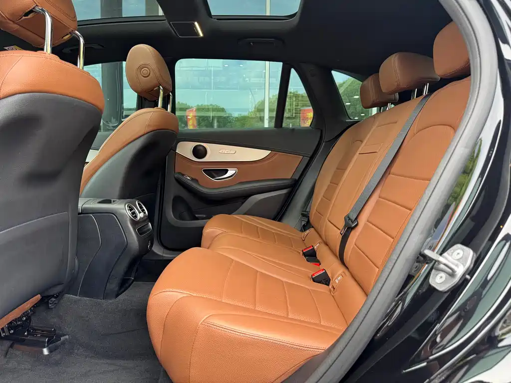 Mercedes-Benz GLC 2020 — фото 16
