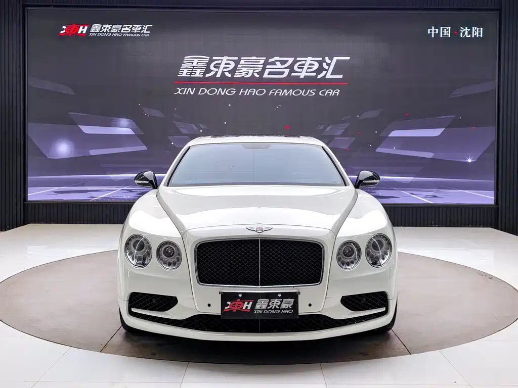 Bentley Flying Spur 2018 — фото 2