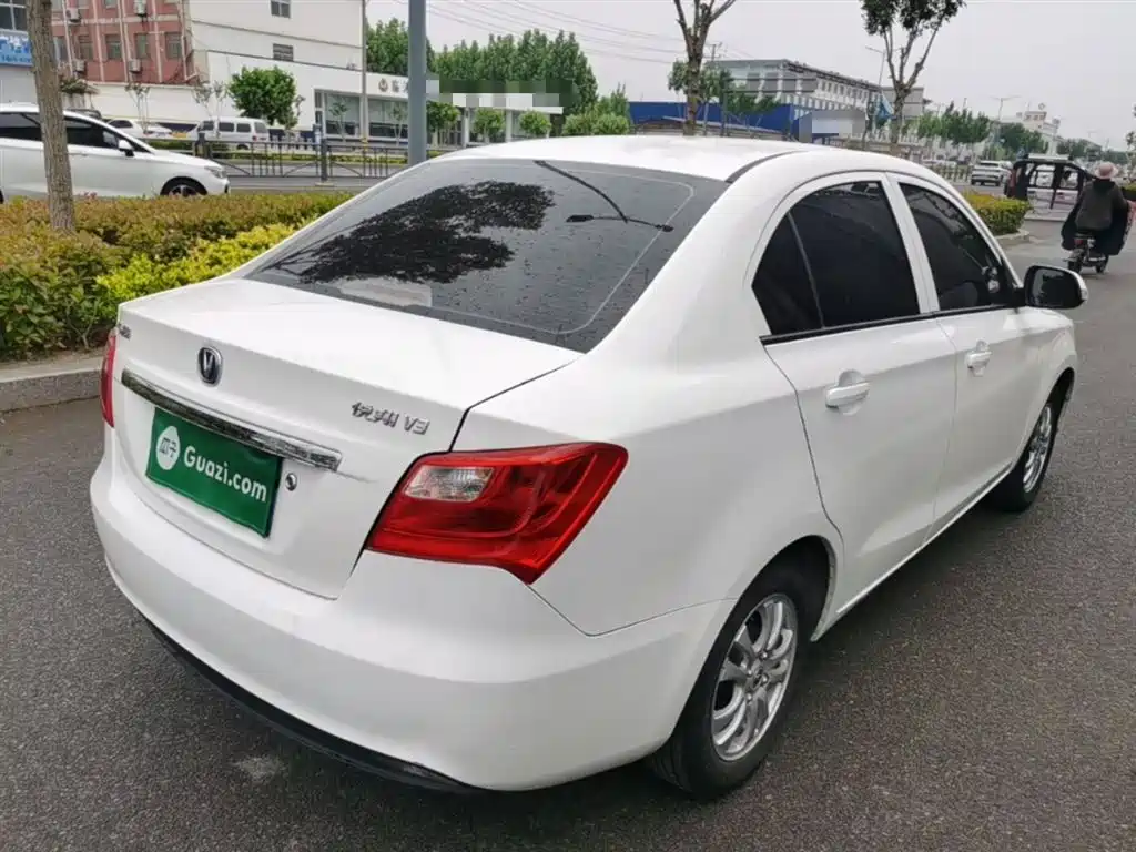 Changan V3 2017 — фото 7