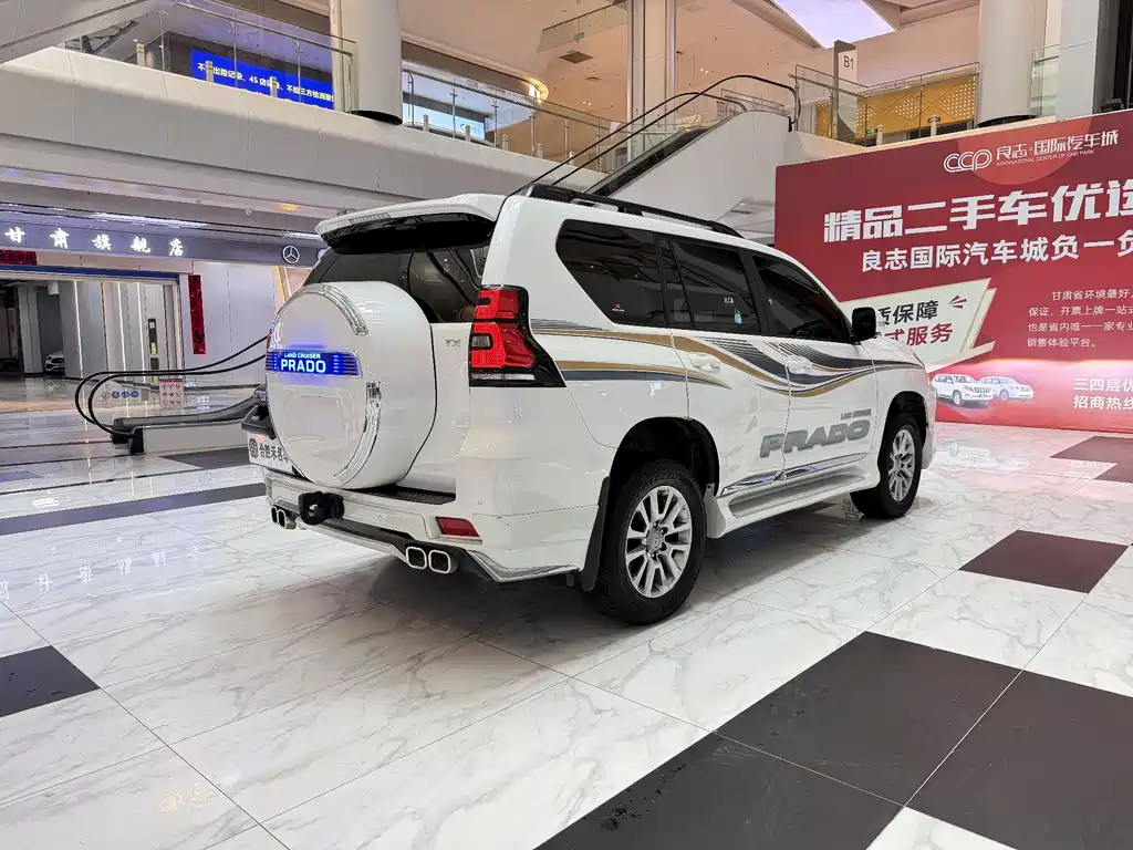 Toyota Prado 2019 — фото 11
