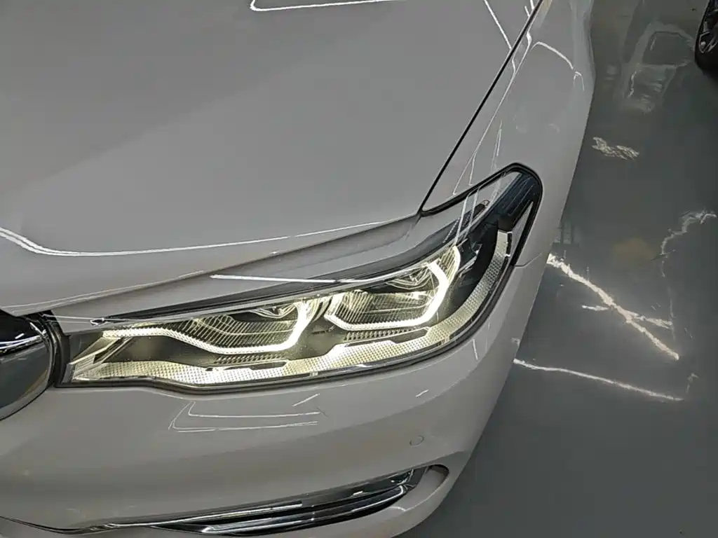 BMW 5 Series New Energy 2020 — фото 24