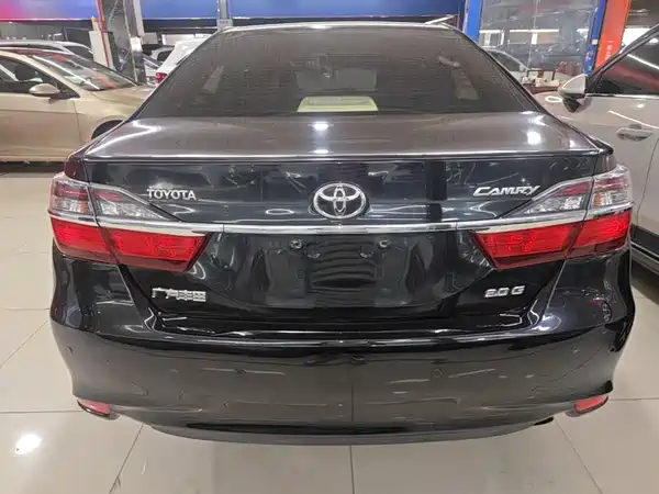 Toyota Camry 2015