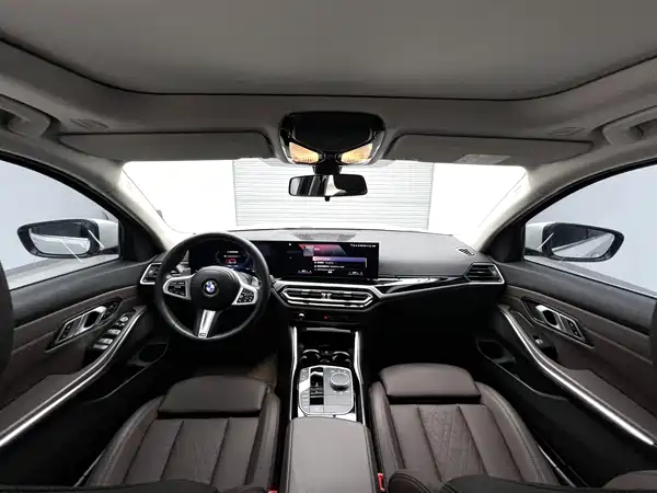 BMW 3 Series 2023